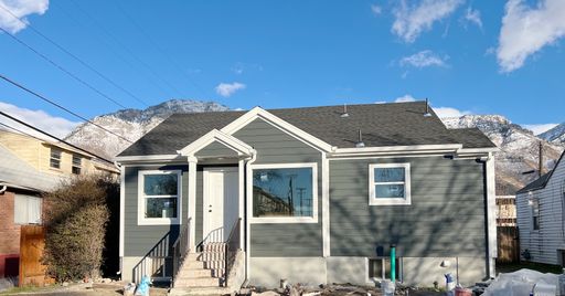 Updated 2 Bedroom Apt. 1.5 BLK from BYU! – photo 1