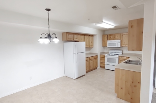 3 BED /2 BATH in Eagle Mountain!