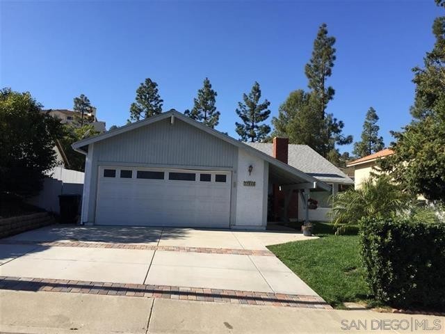 San Diego House: 17908 Valladares Dr