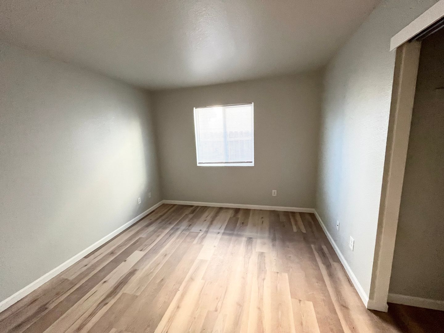 1386 Dynes St, Merced, CA 95348