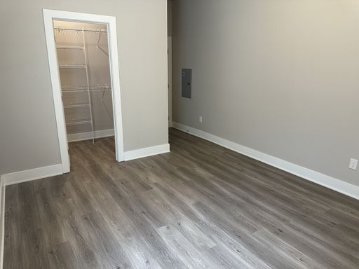 Listing photo thumbnail