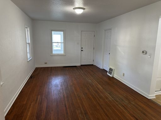 Listing photo thumbnail