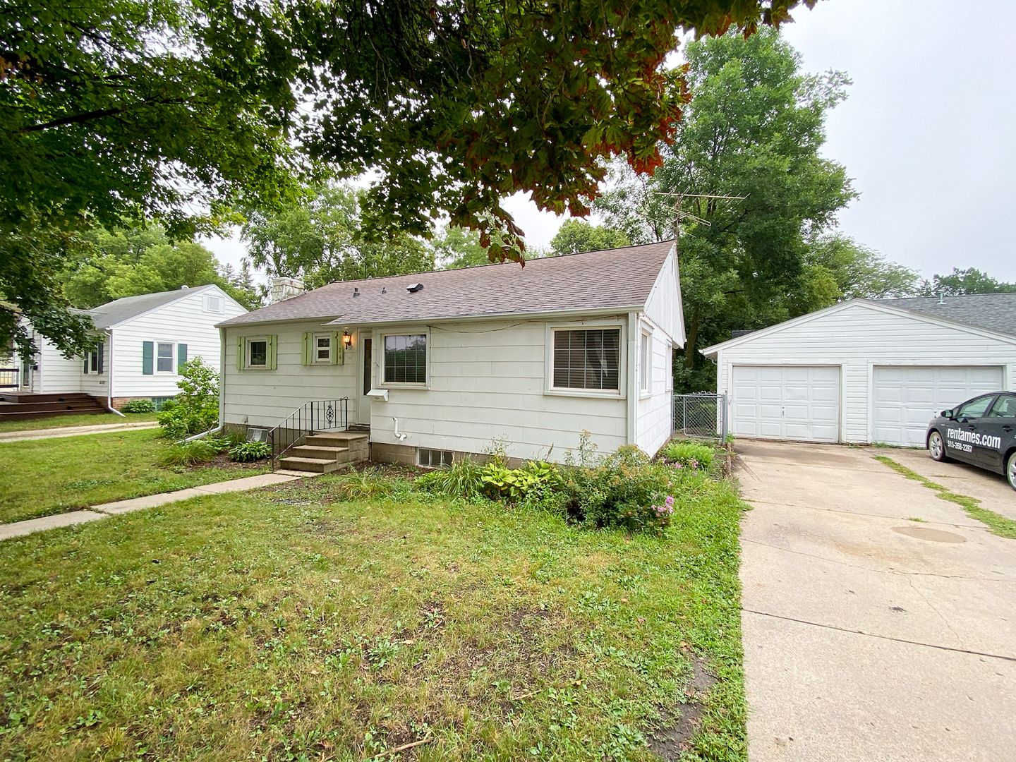 Ames House: 124 S. Wilmoth