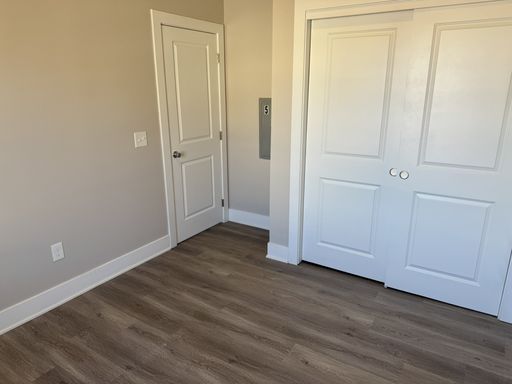 Listing photo thumbnail