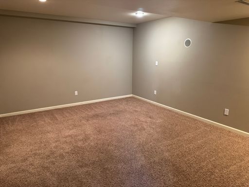 Listing photo thumbnail