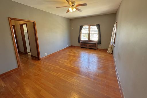 Listing photo thumbnail