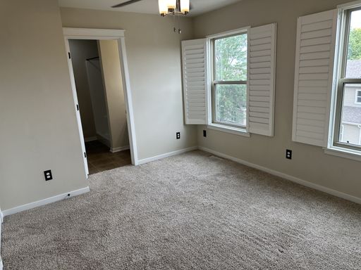 Listing photo thumbnail