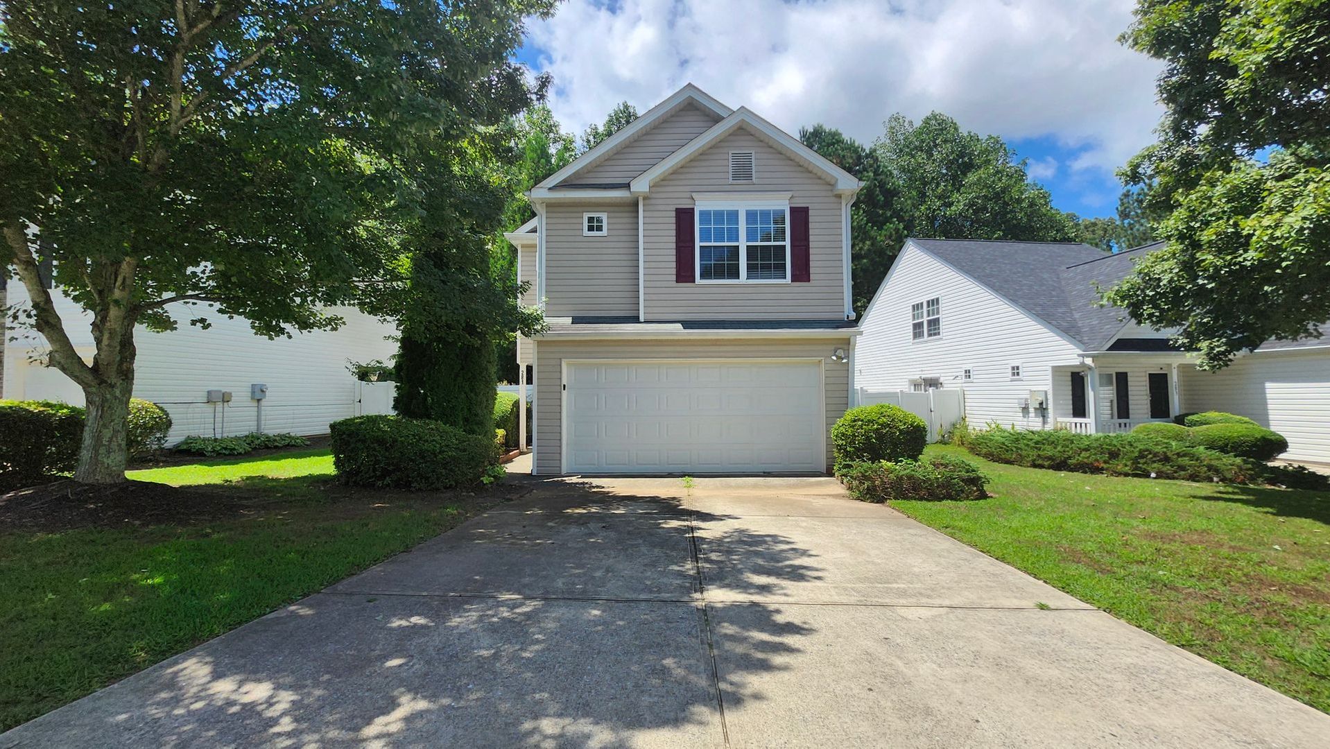 Dallas House: 281 Silver Ridge Dr,