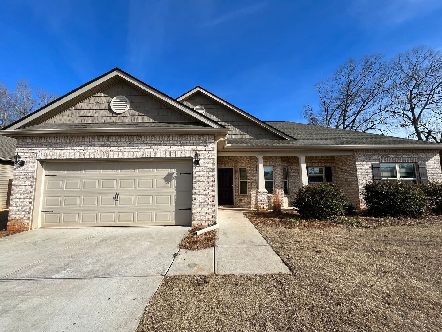 Dawsonville House: 340 Angela Lane