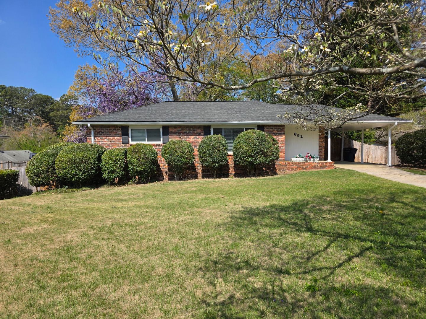 Marietta House: 652 Forest Ridge Dr SE