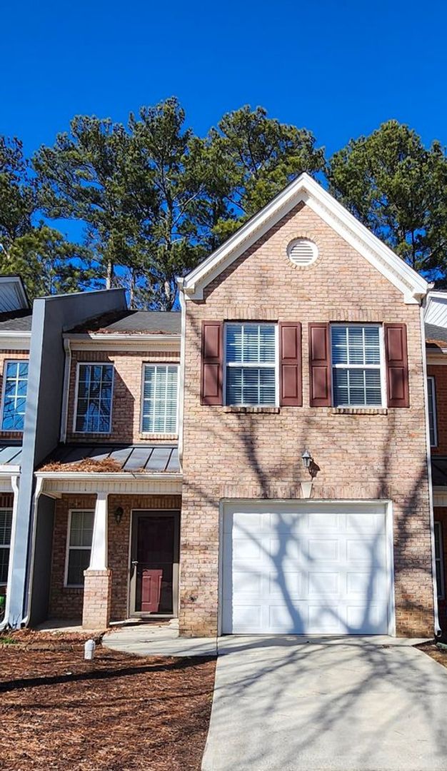 Lawrenceville Townhome: 3232 Glenloch Pl