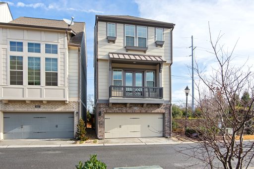 Beautiful End-Unit Townhome in Gated Village of Belmont Community – photo 1
