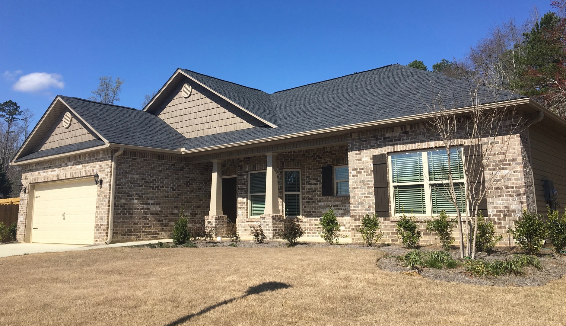 Dawsonville House: 184 Angela Ln