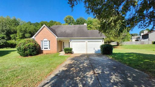 Spacious 3-Bedroom Home with Fenced Backyard and 2-Car Garage! – photo 1