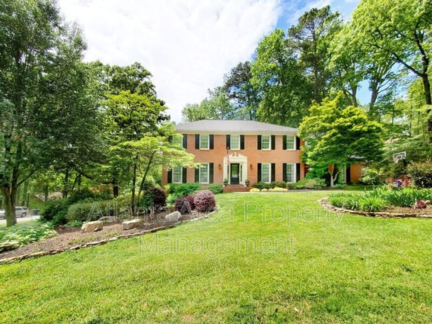 Marietta House: 2237 Chimney Springs Drive