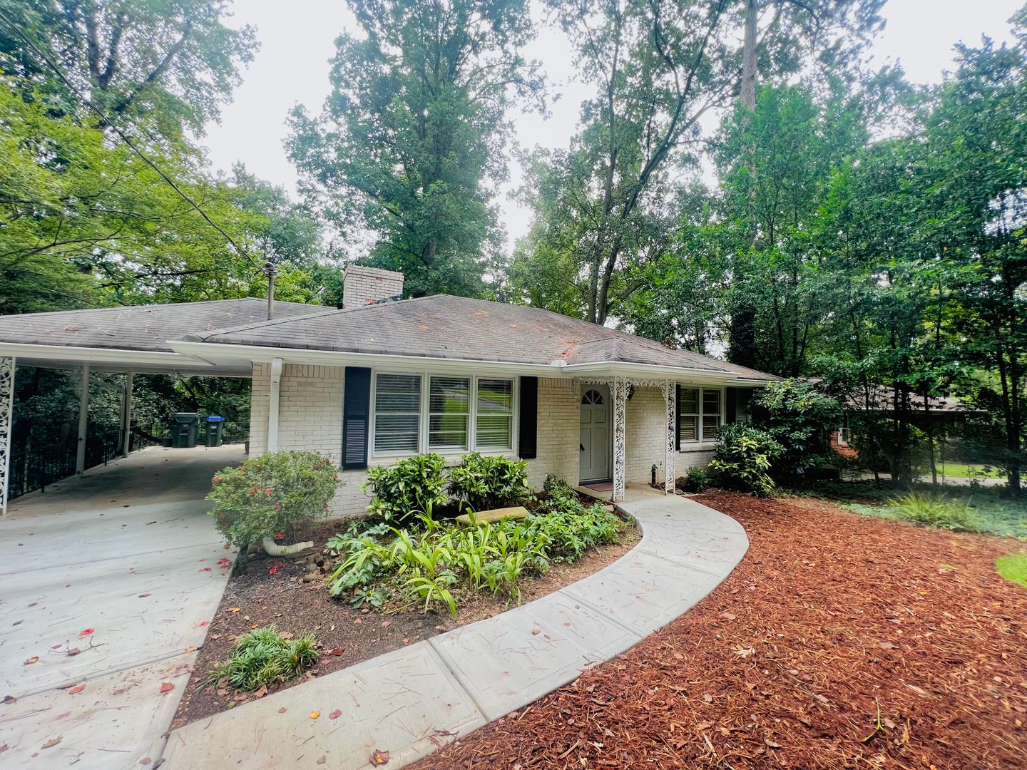 Atlanta House: 2185 Medfield Trl Ne