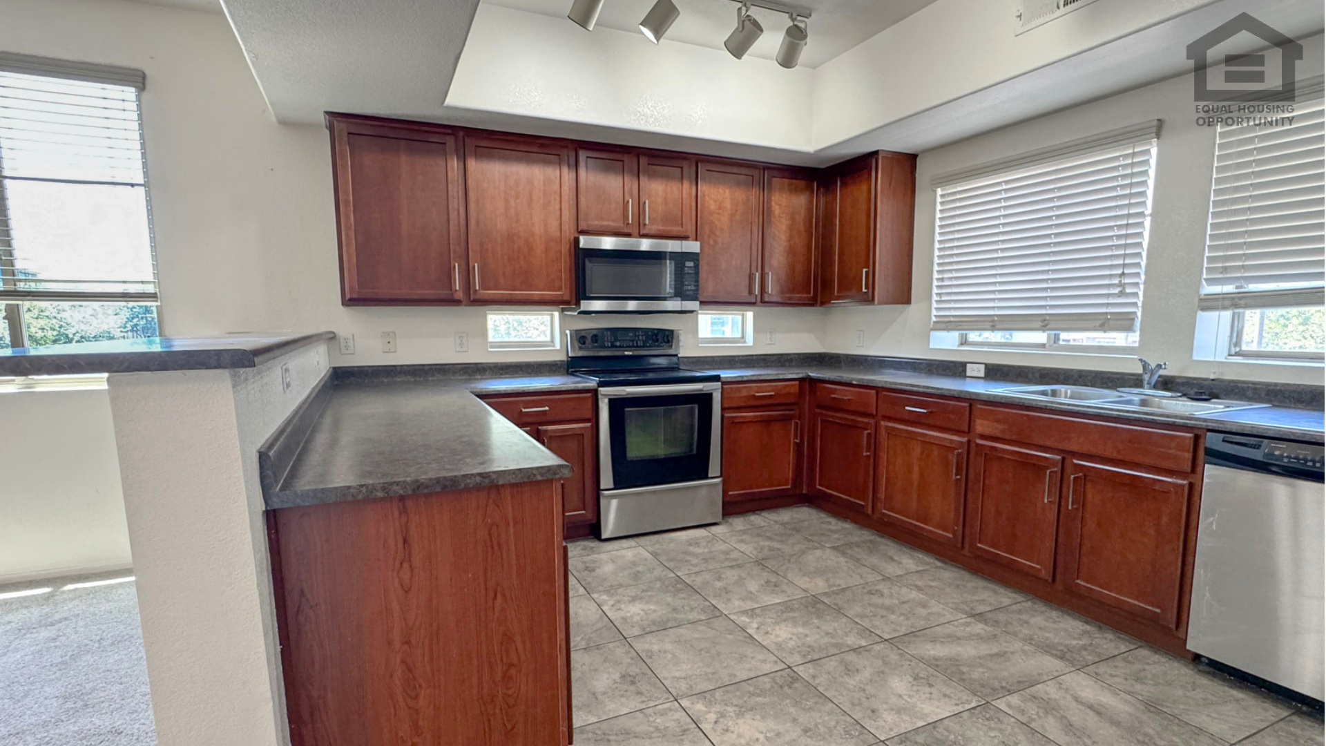 Tempe Townhome: 2401 E Rio Salado Pkwy Unit 1068