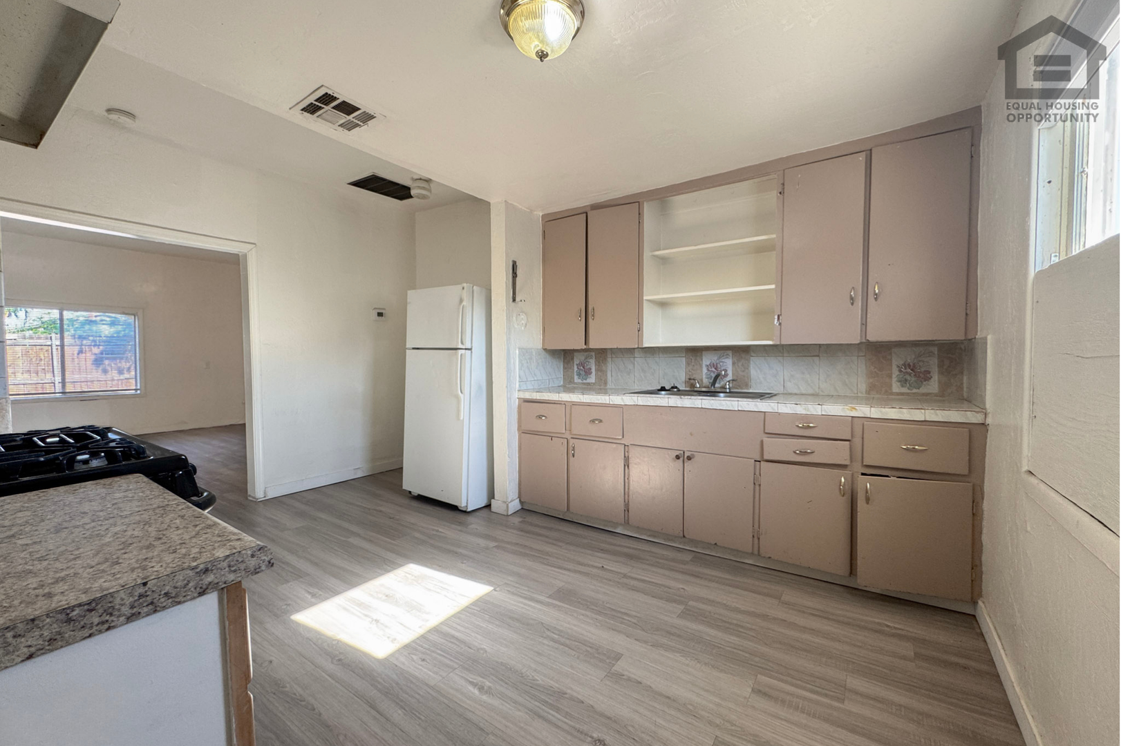 Phoenix Apartment: 903 W Pierson St