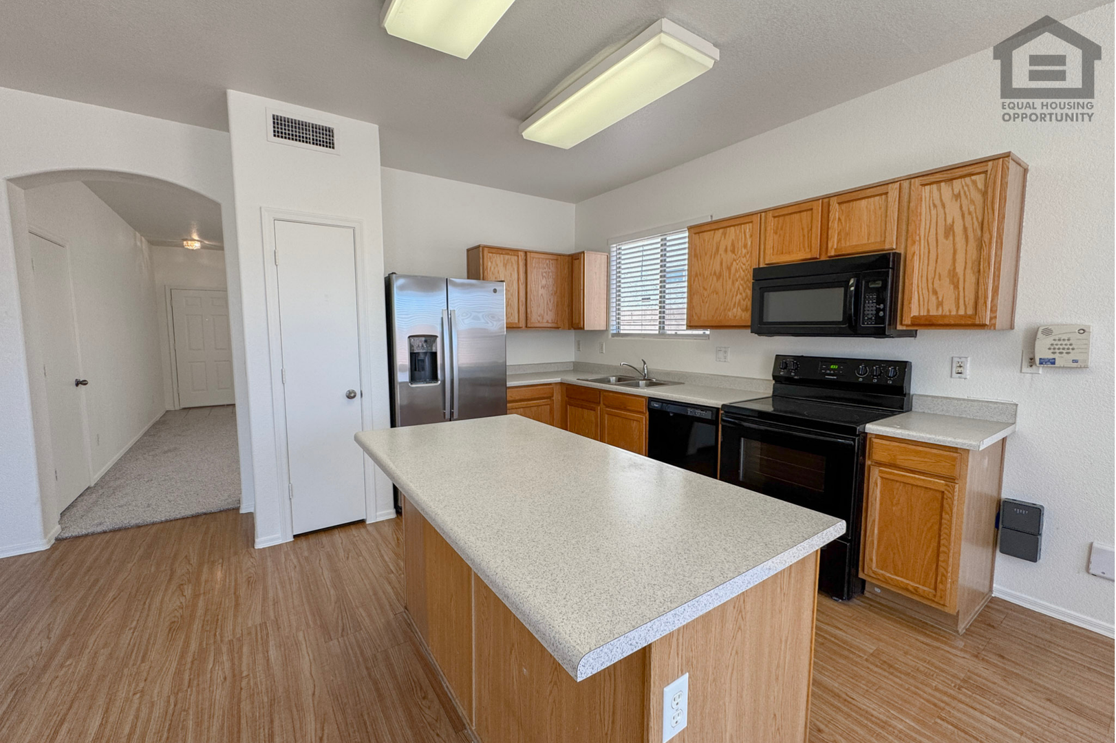 El Mirage House: 13005 N 129th Dr