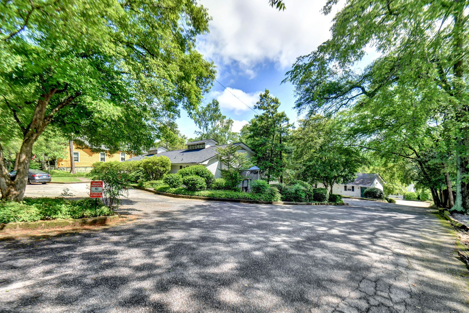 Athens Apartment: 244 Barber St.