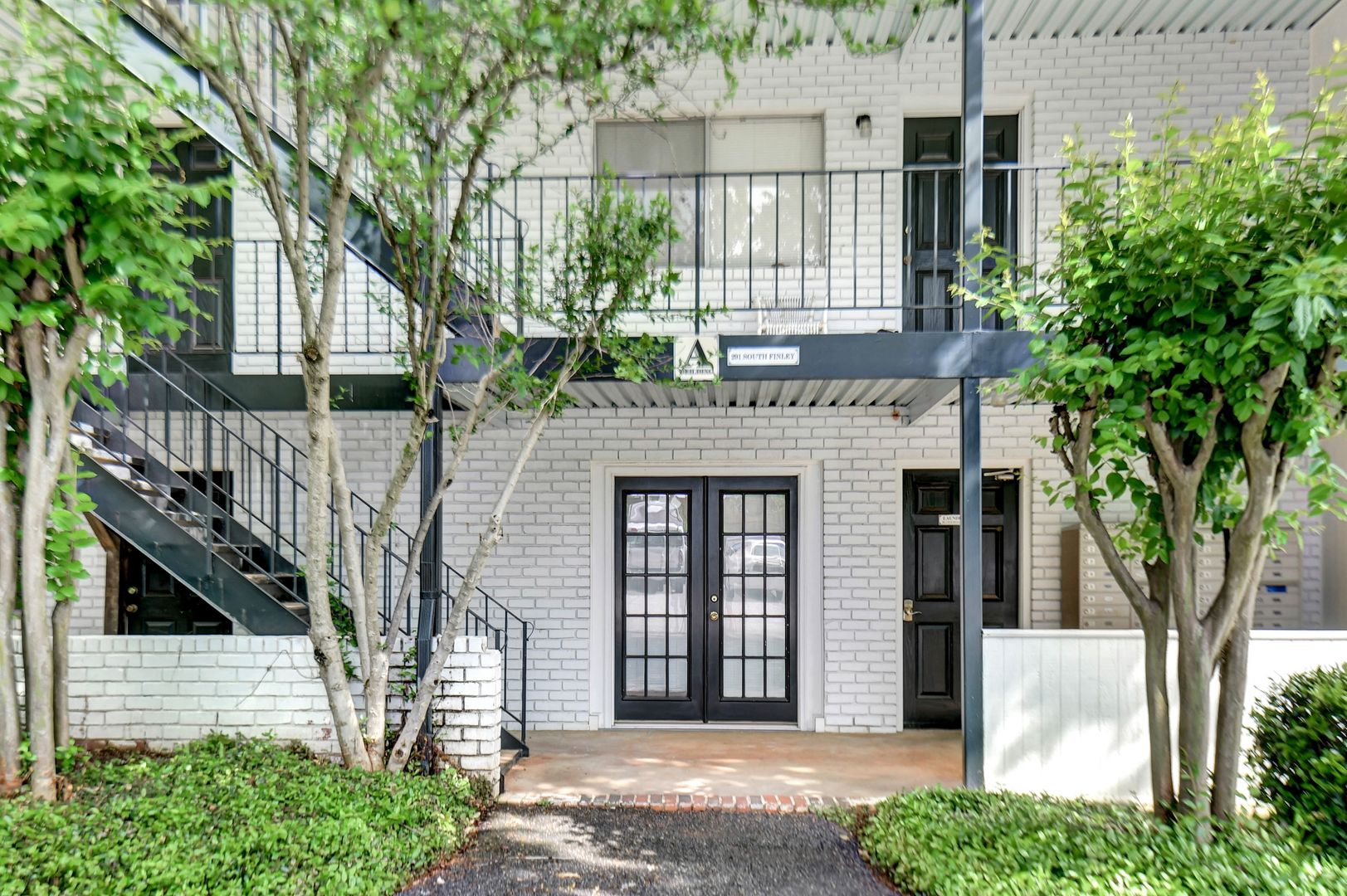 Athens Apartment: 291 S. Finley St.