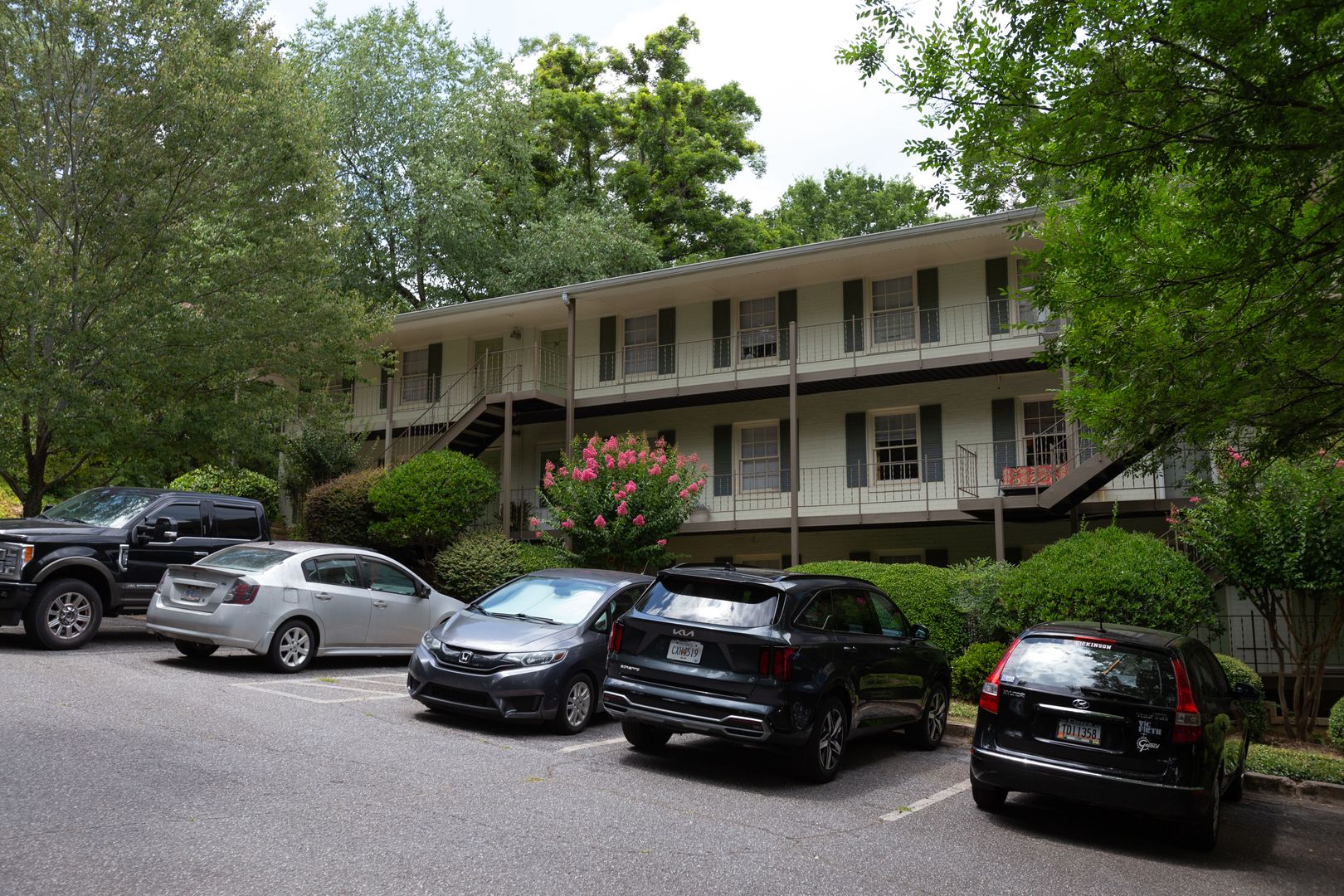 Athens Apartment: 270 Barber St.