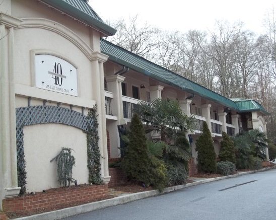 Athens House: 655 East Campus Road #29