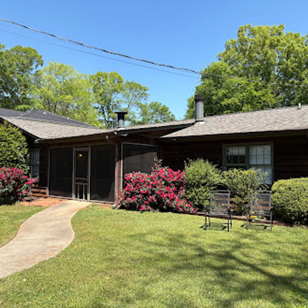 Athens House: 442 Yonah Ave.