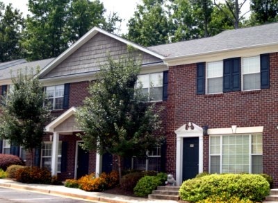 Athens Townhome: 101 Woodlake Drive #406