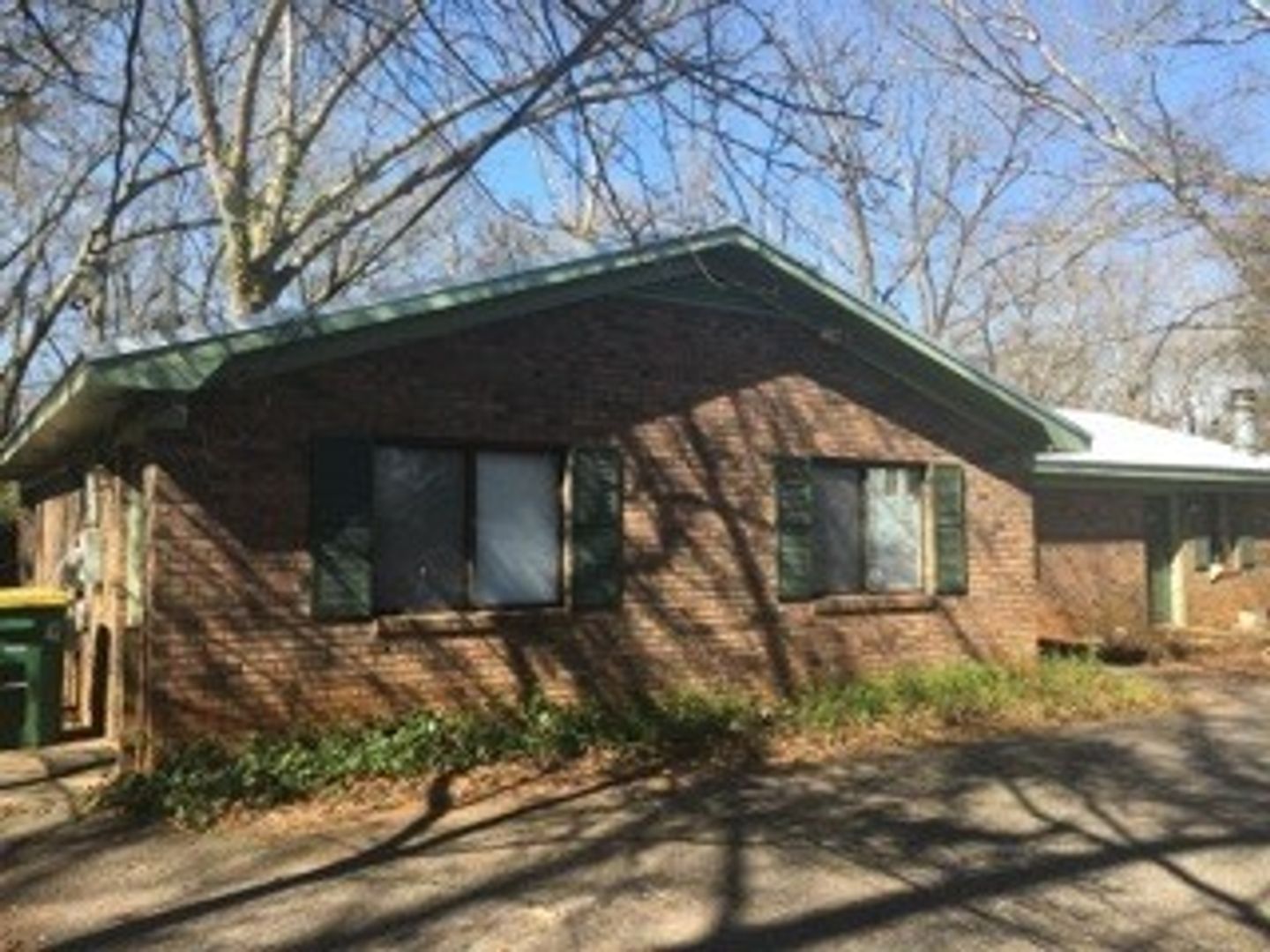 Athens House: 257 Barber St.