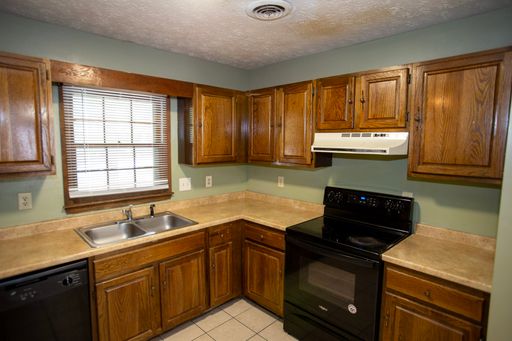 2 Bed 2.5 Bath Condo – photo 1