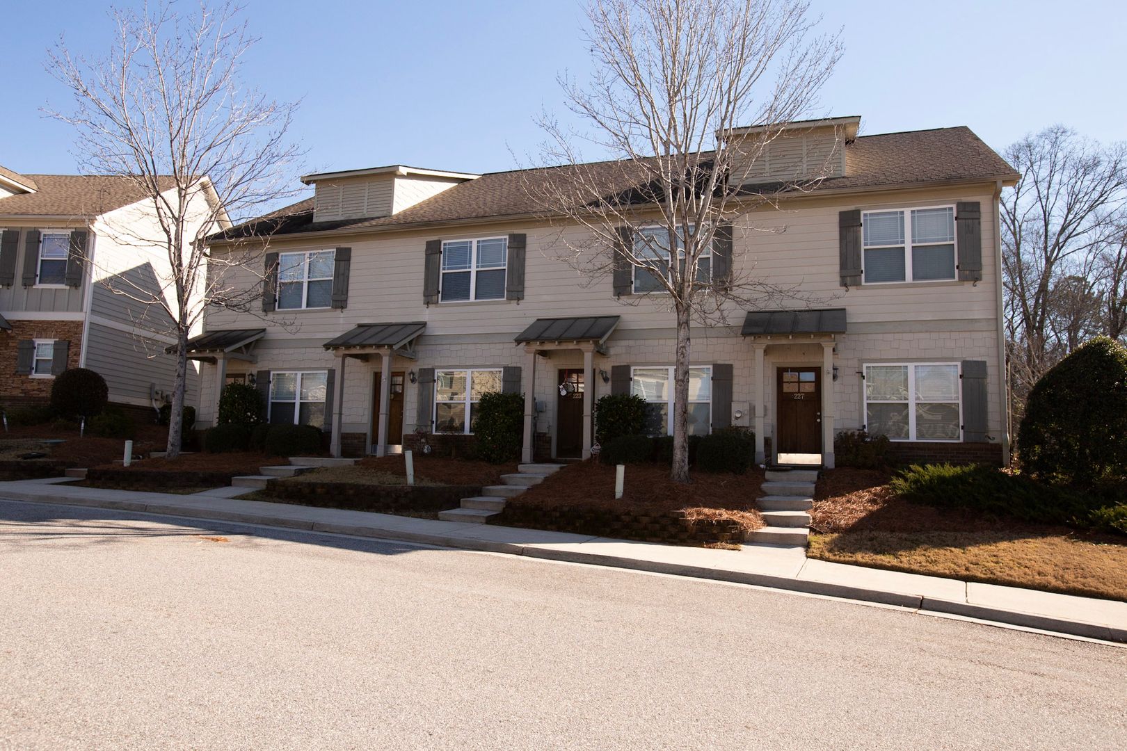 Athens House: 215 Oconee River Circle