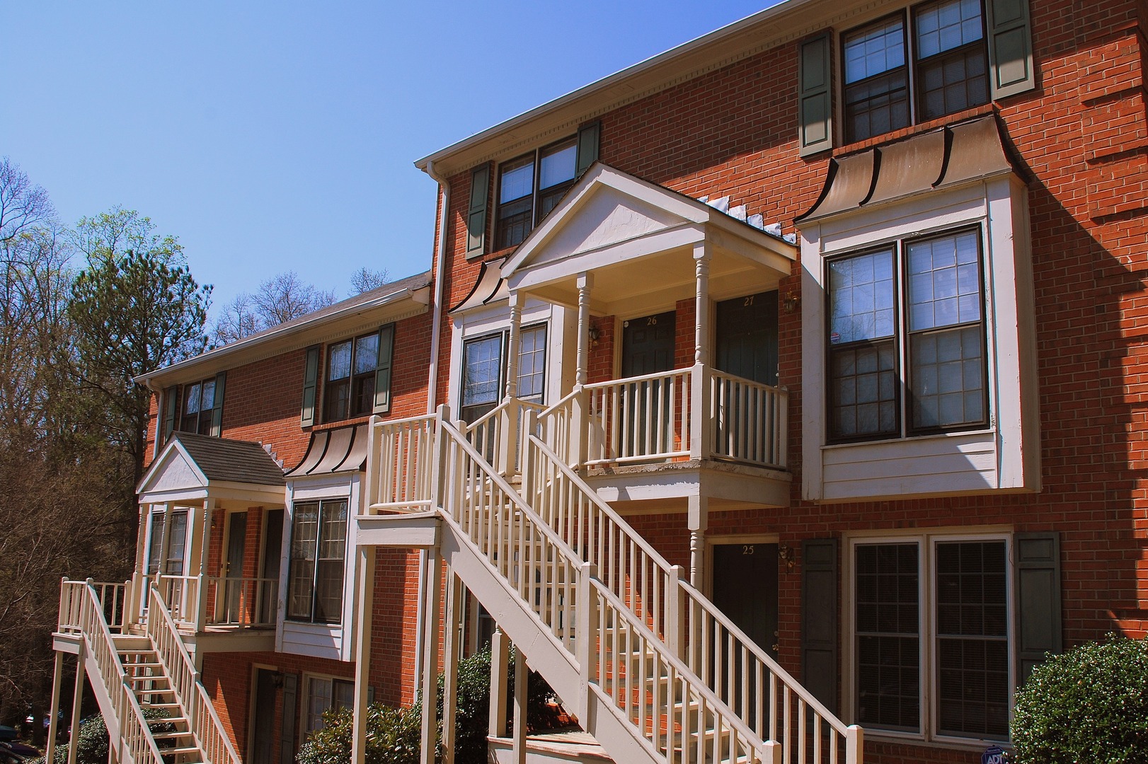 Athens House: 200 E. Cloverhurst Avenue #20