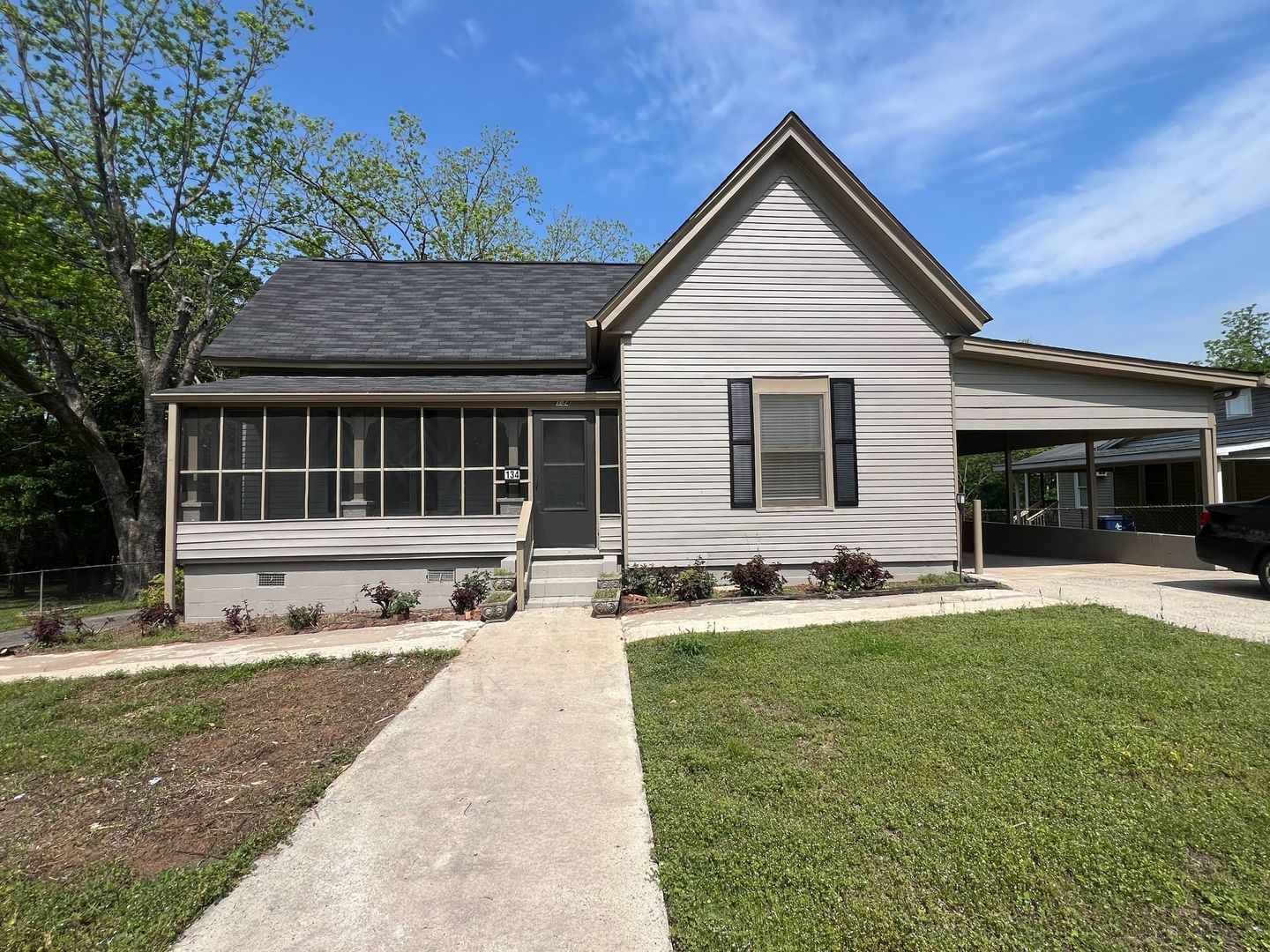 Athens House: 134 Herman St.