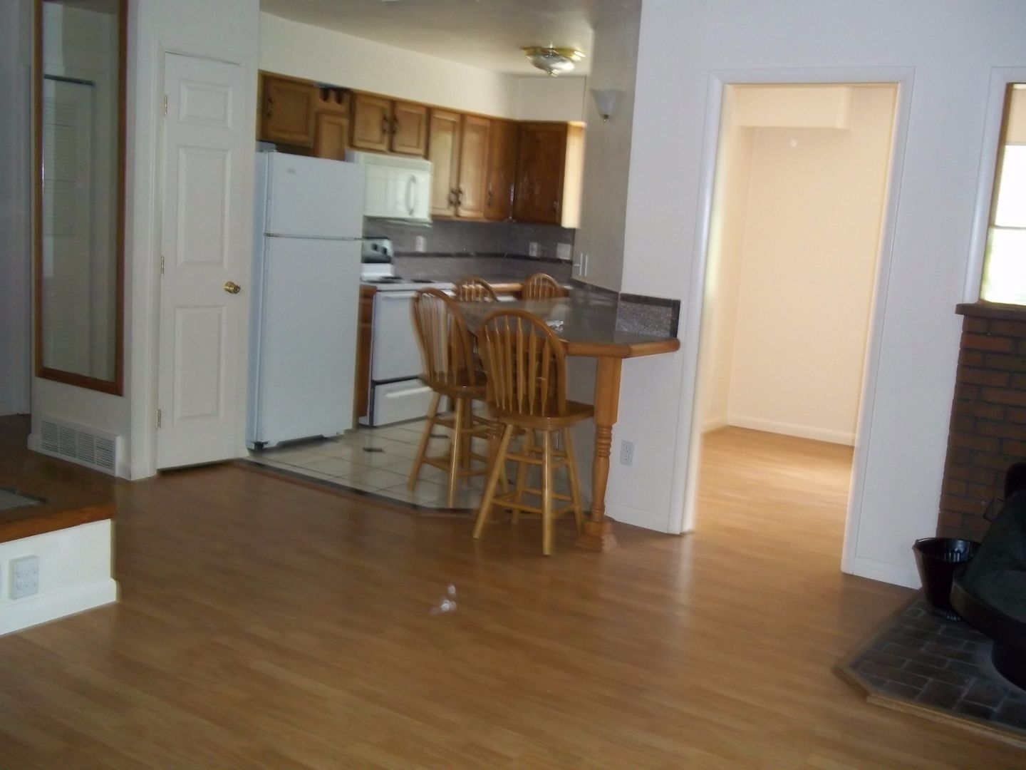 Boulder Apartment: 4989 Eisenhower Dr.