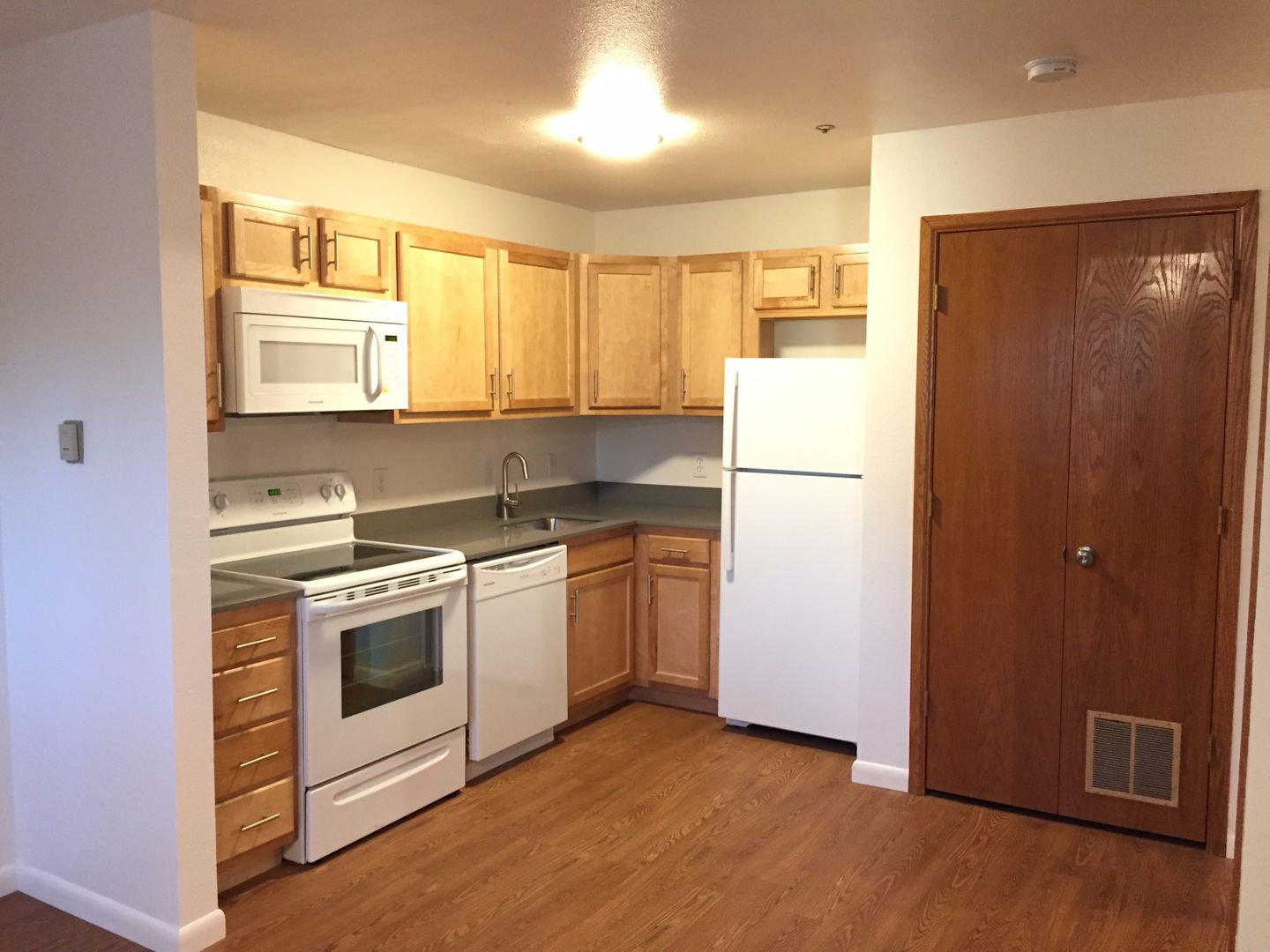 Boulder Apartment: 3055 - 3061 29th St.