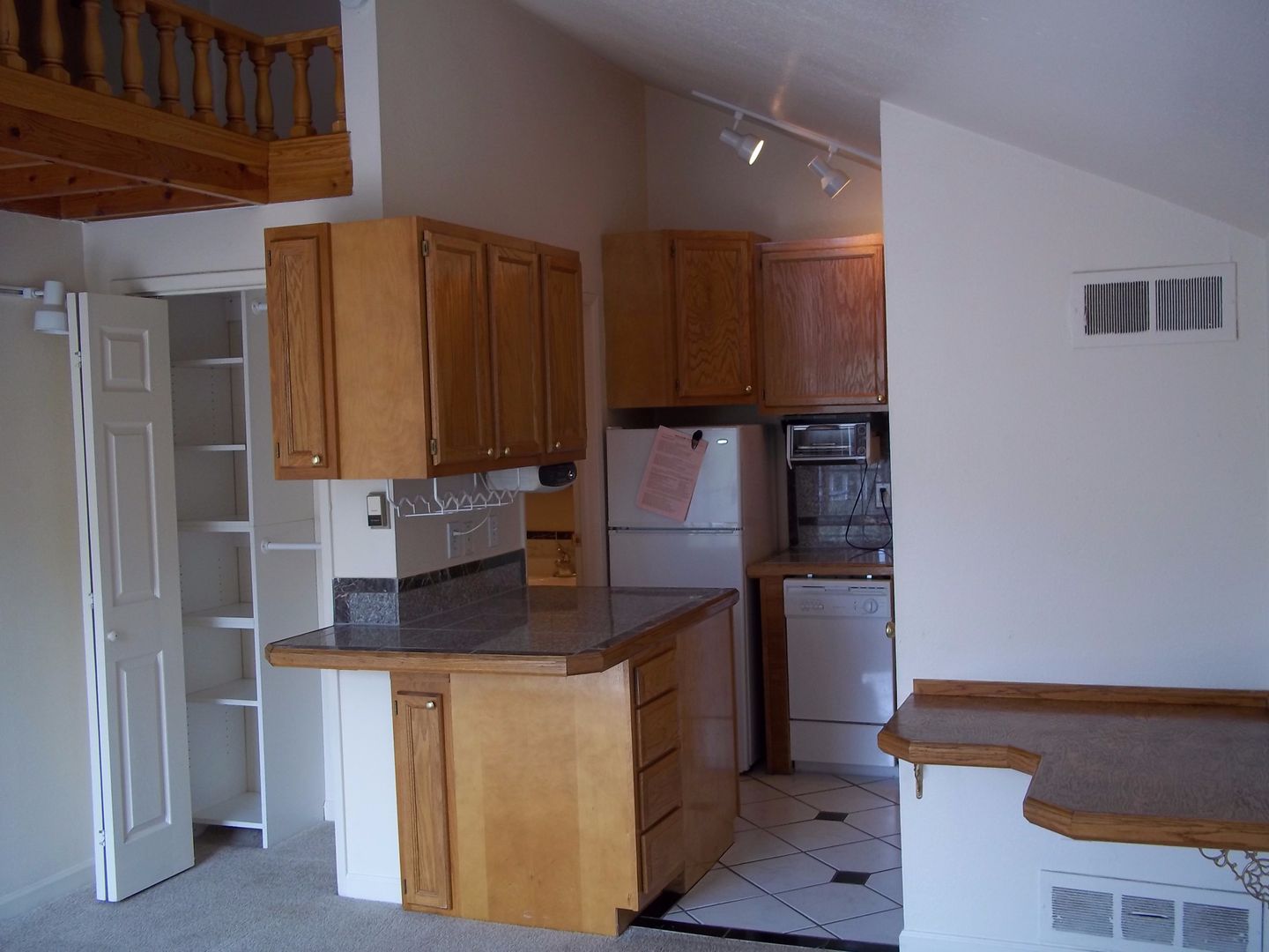 Boulder Apartment: 1055 30th St.