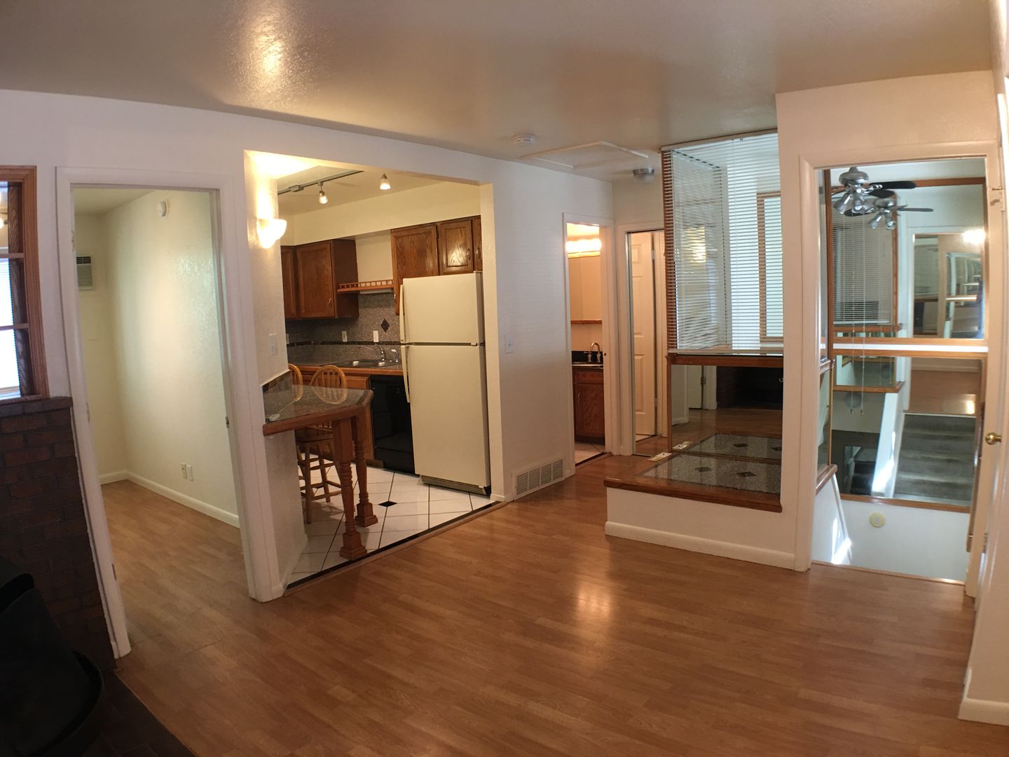 Boulder Apartment: 4989 Eisenhower Dr.