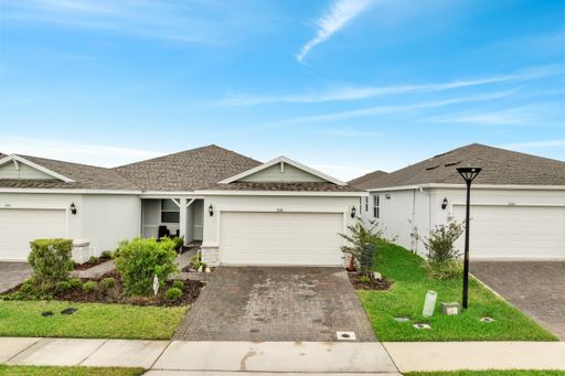 Beautiful 2/2 Villa with Office in Tohoqua in Kissimme a 55 plus community! Available Now! – photo 1