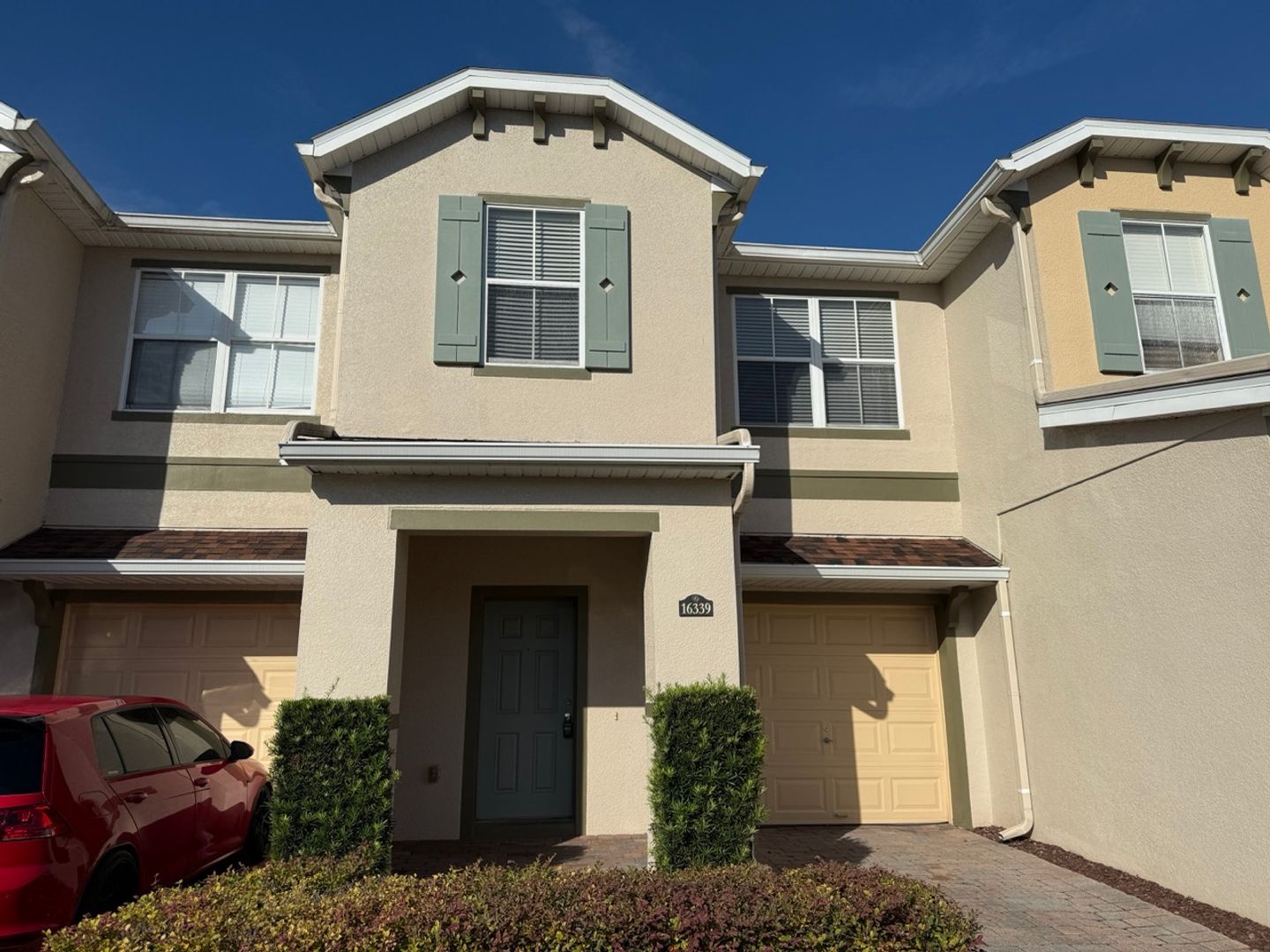 Orlando House: 16339 Old Ash Loop