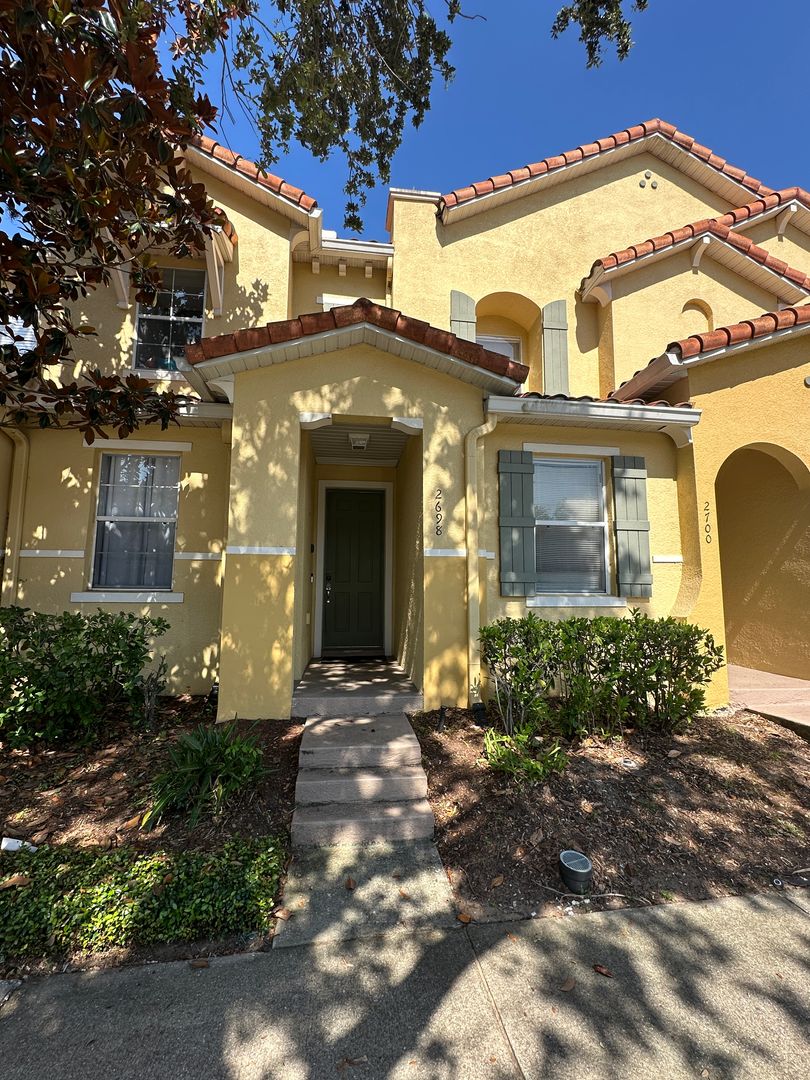 Kissimmee Townhome: 2698 Andros Ln