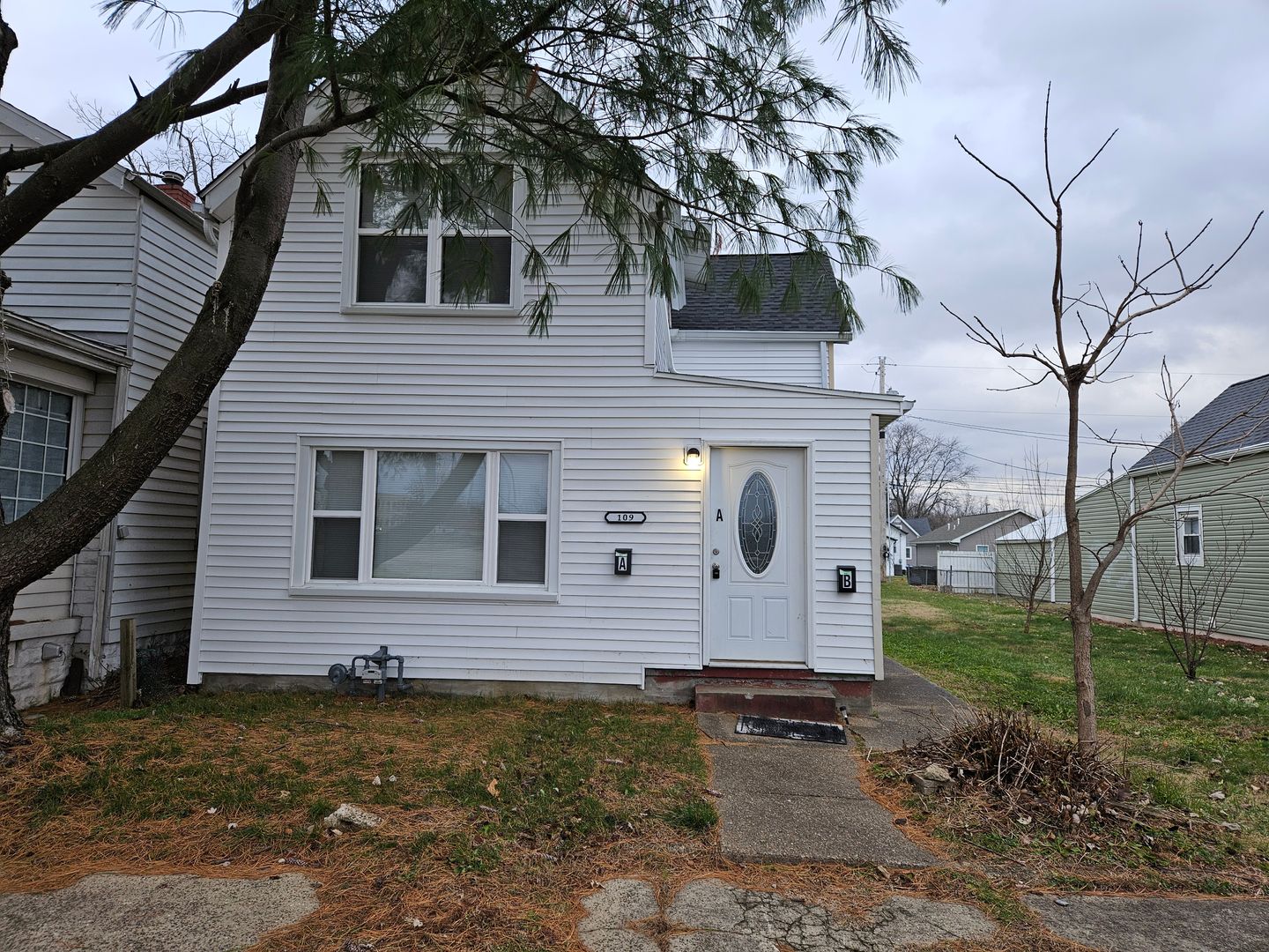 Evansville Apartment: 109 E. Eichel Ave