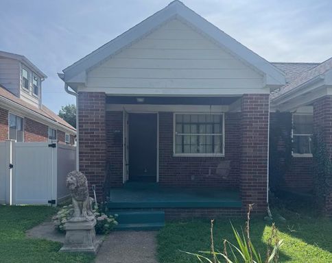 1 Bedroom Apartment with Utilities Included & Covered Porch – photo 1