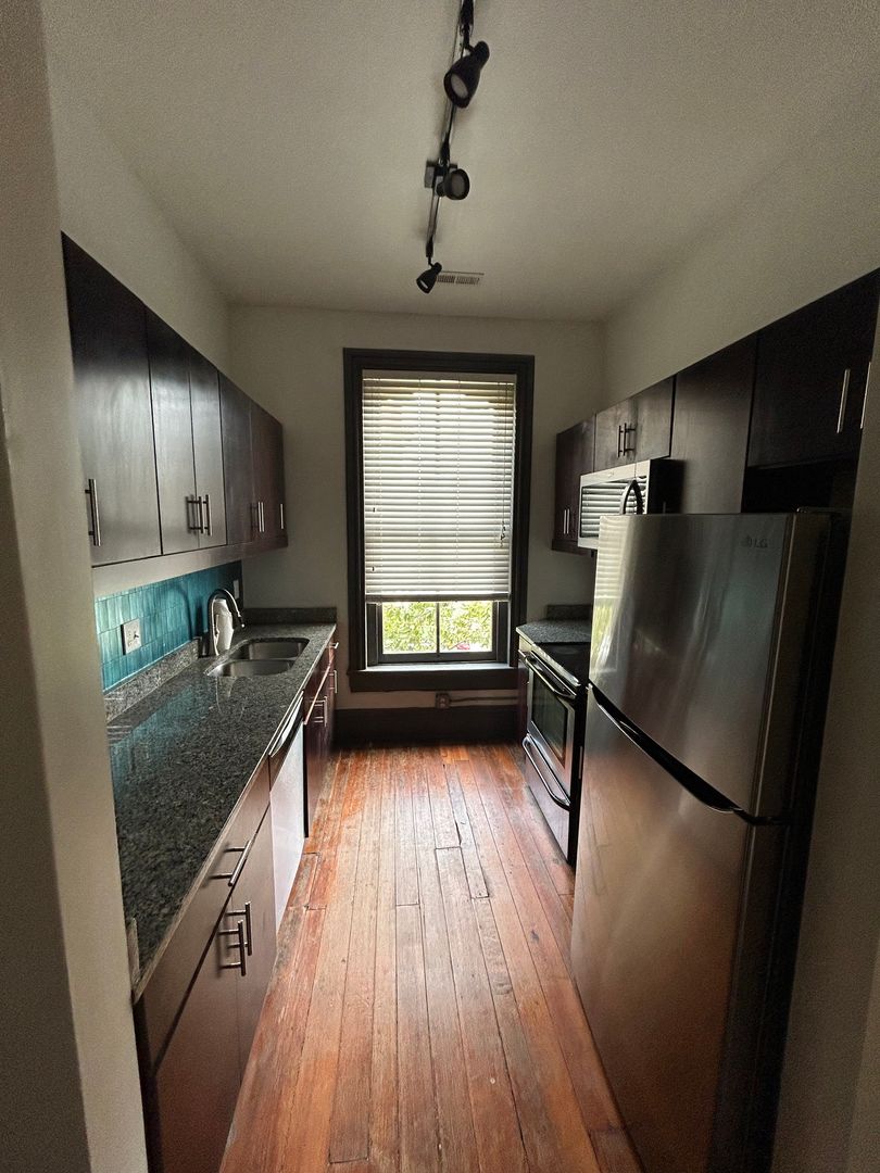 Richmond Apartment: 1100 Hull Street