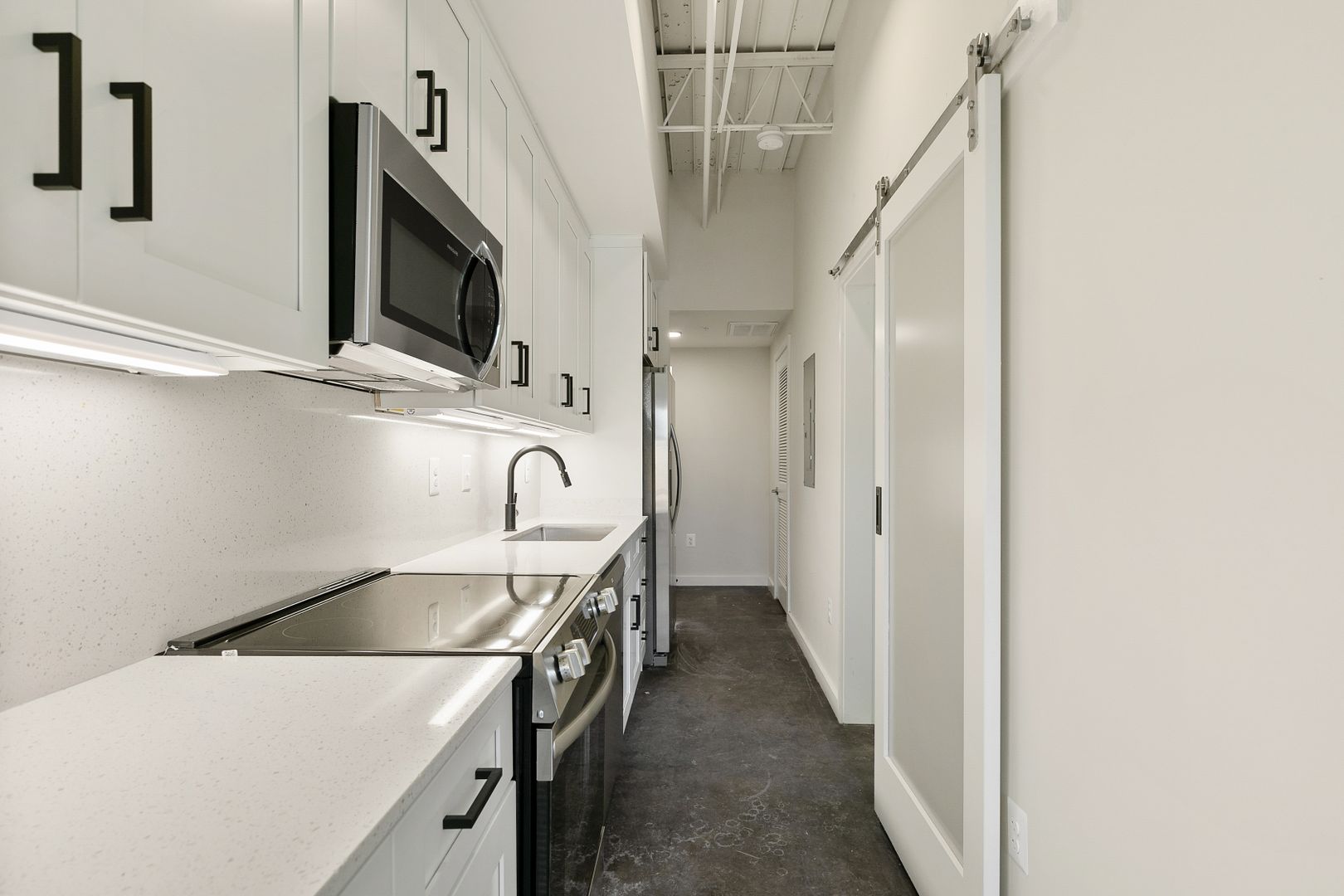 Richmond Apartment: 5047 Forest Hill Avenue