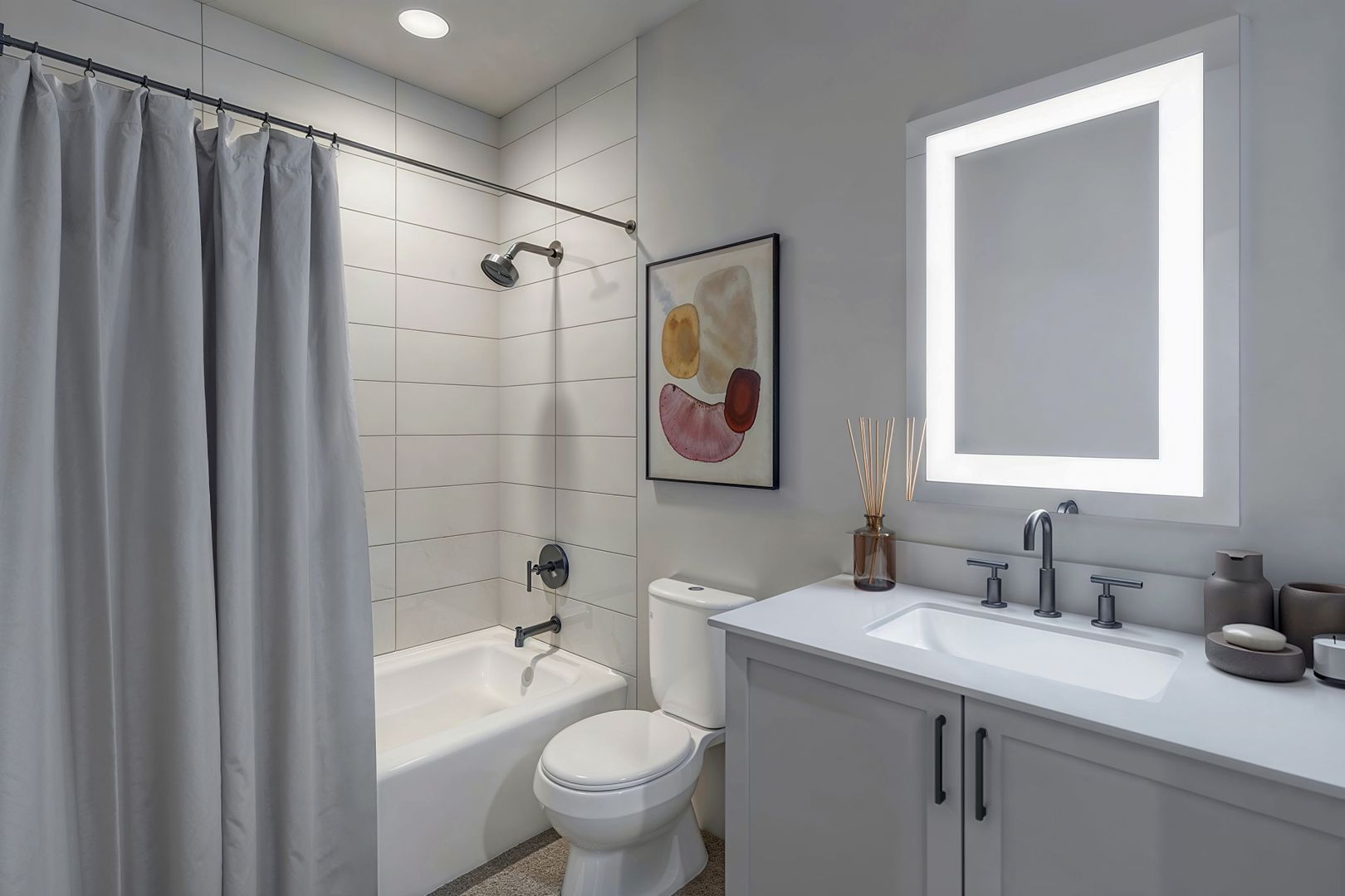 Richmond Apartment: 5047 Forest Hill Avenue