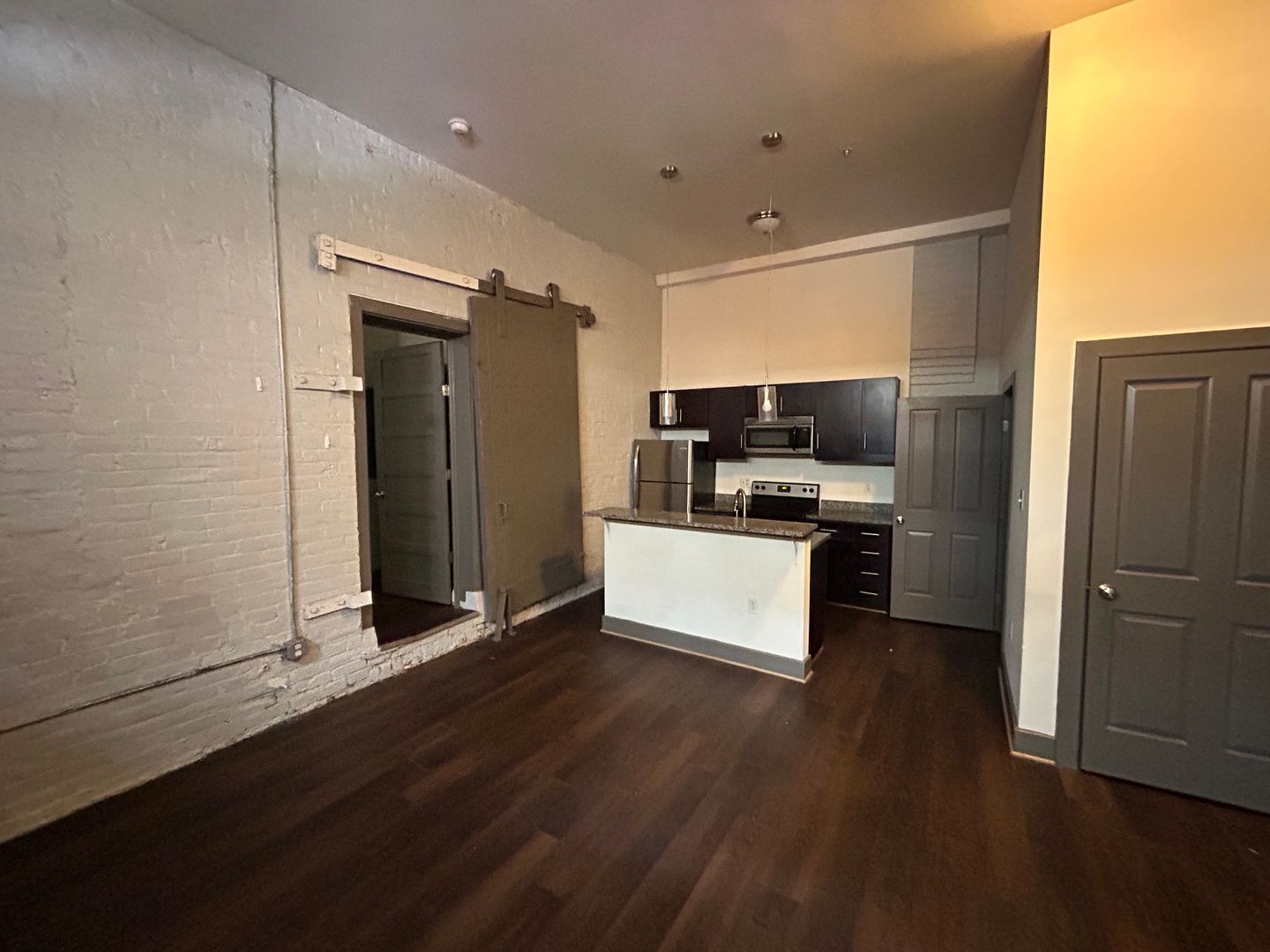 Richmond Apartment: 1100 Hull Street
