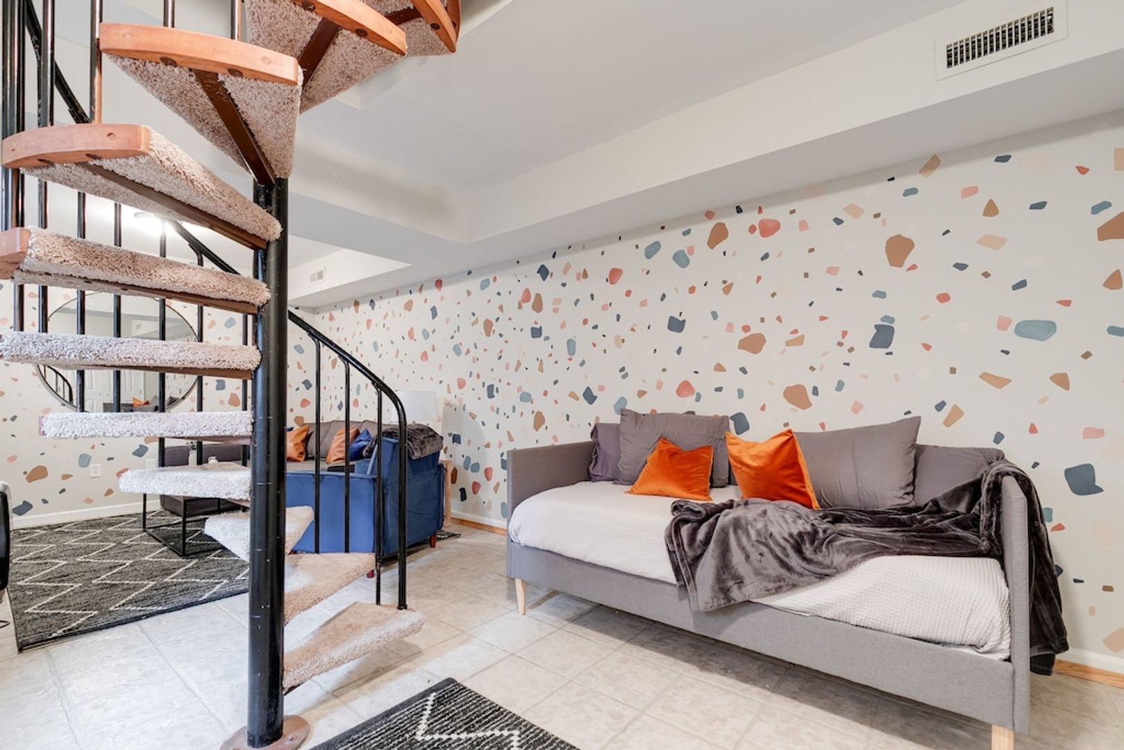 Fredericksburg Apartment: 710 Princess Anne Street