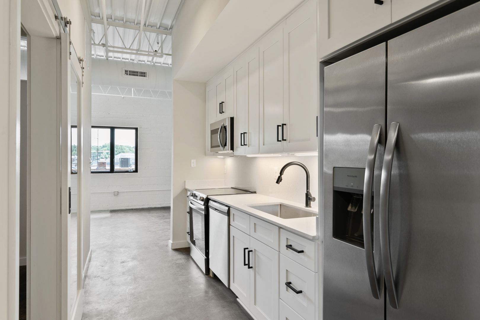 Richmond Apartment: 5047 Forest Hill Avenue