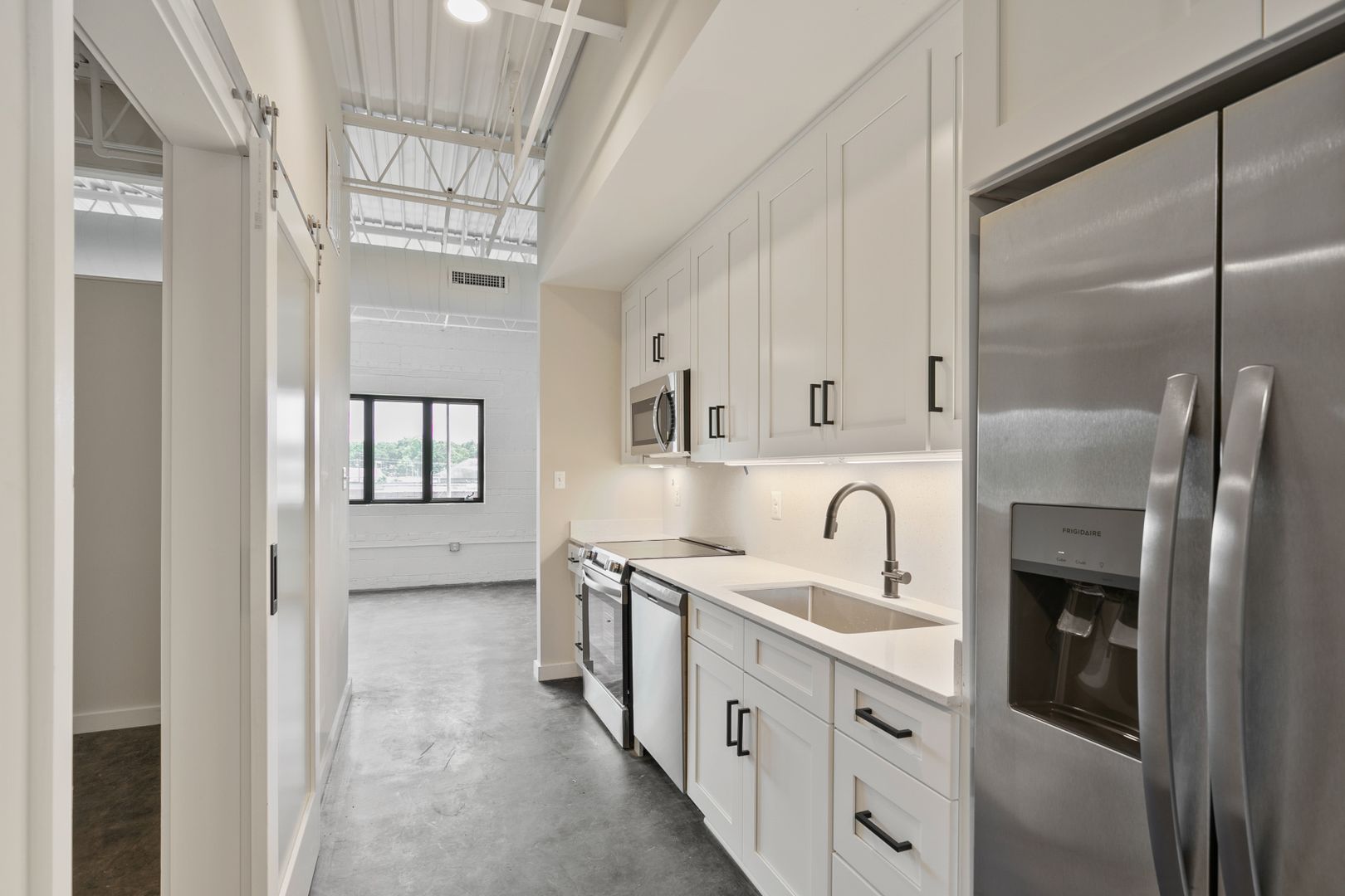 Richmond Apartment: 5047 Forest Hill Avenue